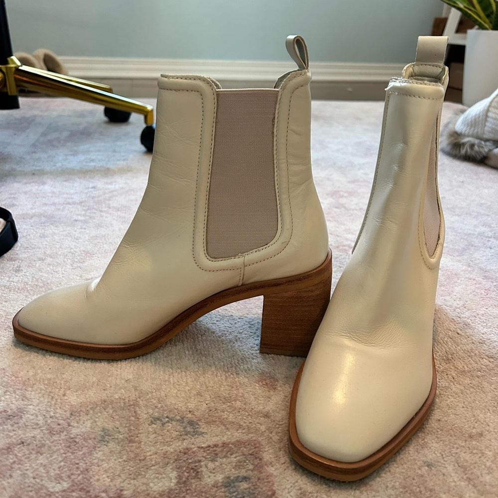 Dolce Vita Cream Ankle Boots size 6